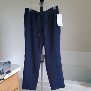 NWT Lululemon pants size 8